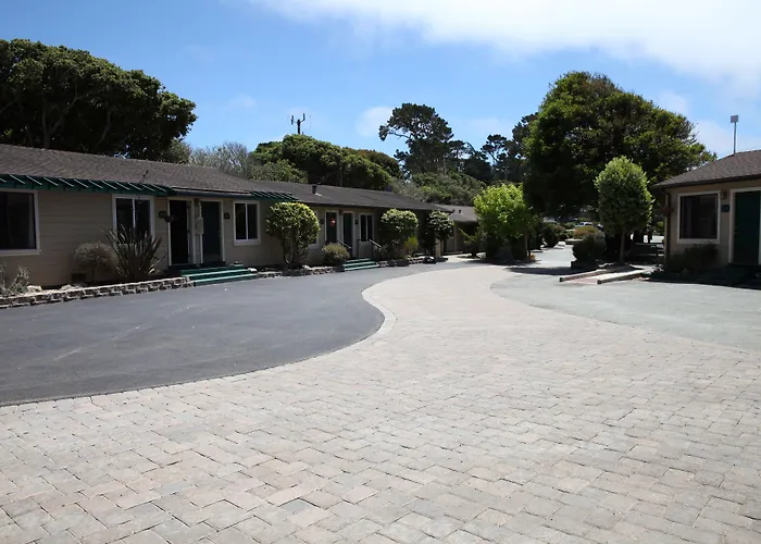 Sea Breeze Inn - Pacific Grove