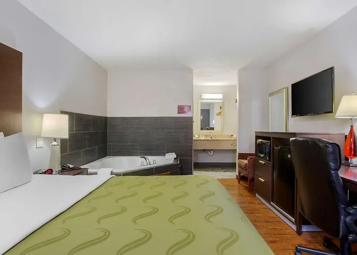 Quality Inn Columbus-East