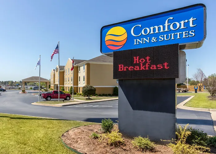 Comfort Inn & Suites Bryant - Benton