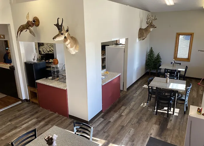 Super 8 By Wyndham Glendive Hotel