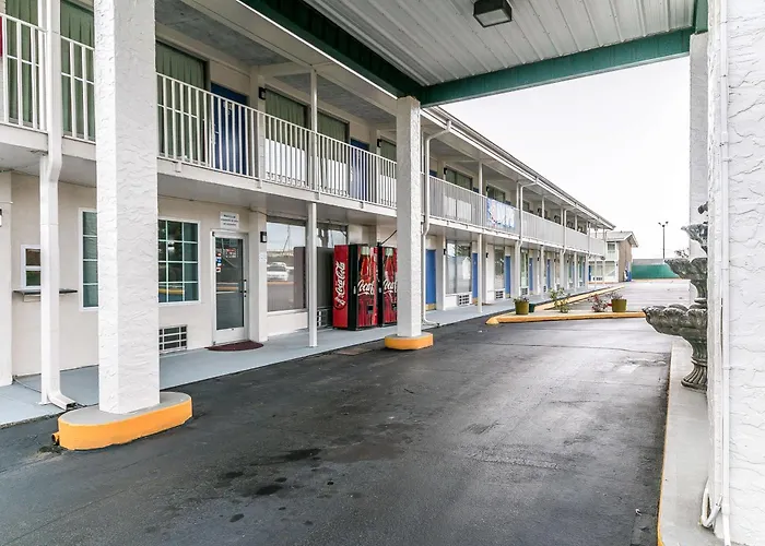 Motel 6-Somerset, Ky With Golf Course