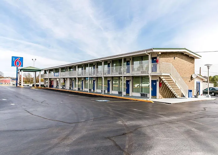 Motel 6-Somerset, Ky With Golf Course