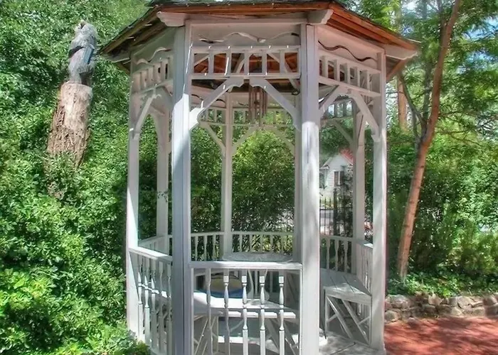 Boutique Spurs N Lace Inn Manitou Springs