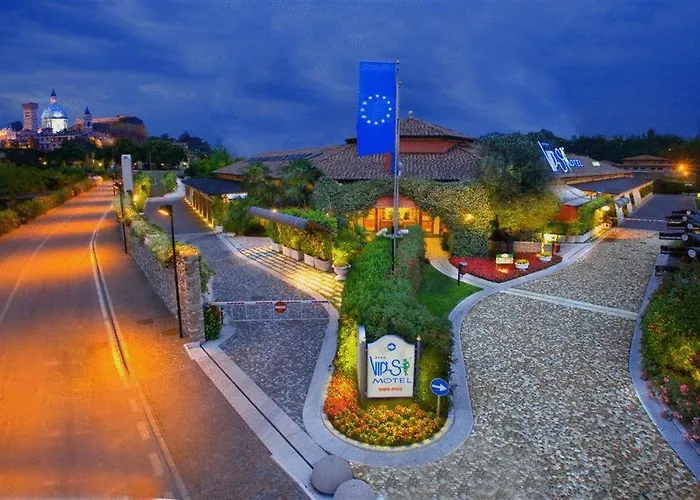 Lonato Downtown Hotels