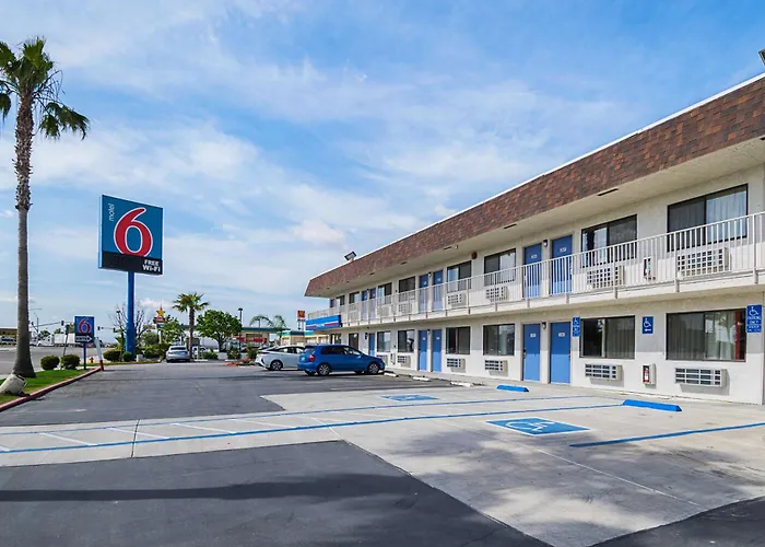 Motel 6 Lost Hills Ca