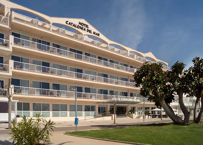 Dog Friendly Hotels in Cala Bona (Mallorca)