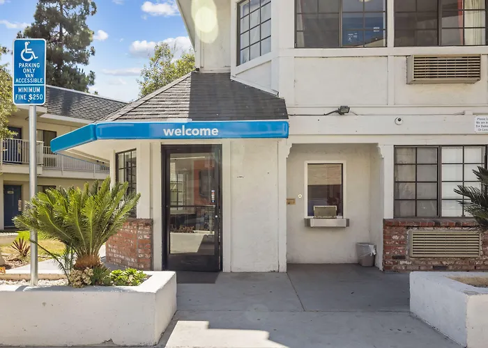 Motel 6-Carlsbad, Ca - Village