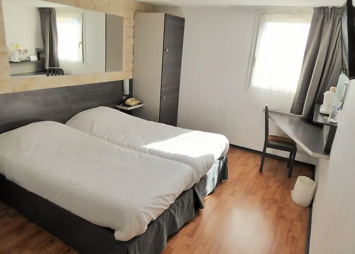 Hôtel Eco Relais - Pau Nord Lons