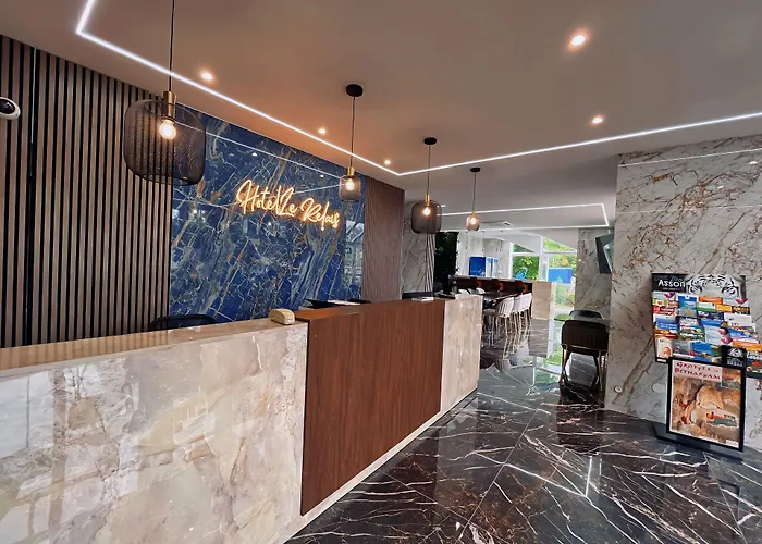 Hôtel Eco Relais - Pau Nord Lons