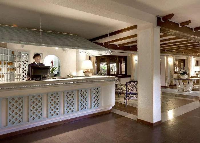 Grand Hotel Smeraldo Beach Baja Sardinia Mit Golfplatz