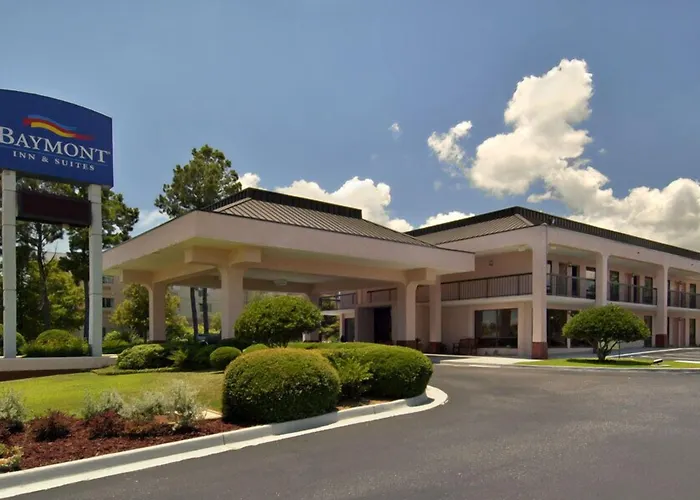 Baymont By Wyndham Mobile/ I-65 Hotel