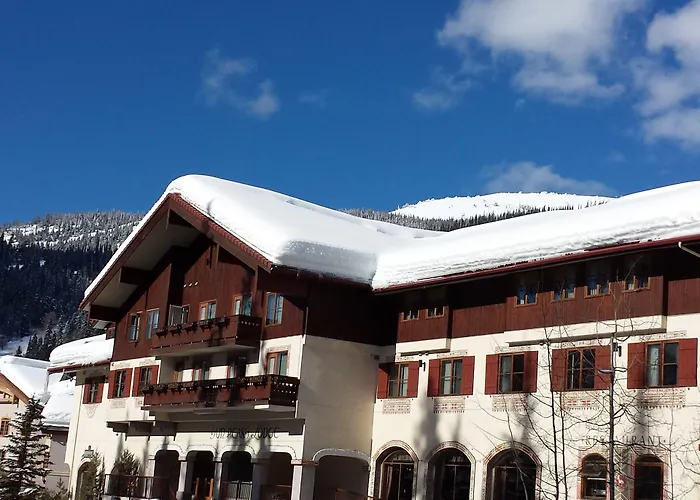 Sun Peaks Lodge