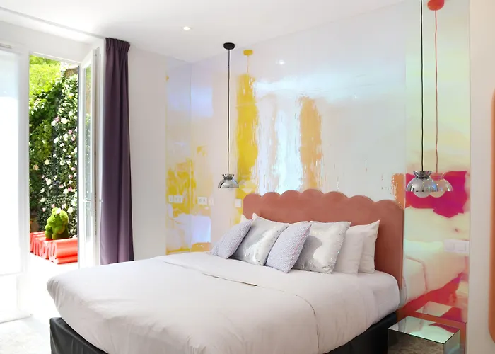 Le Glam's Hotel