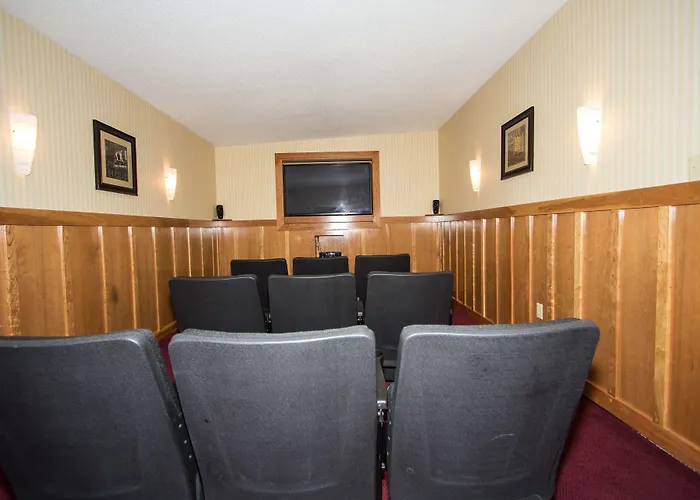 Pet friendly Red Roof Inn & Suites Newport News
