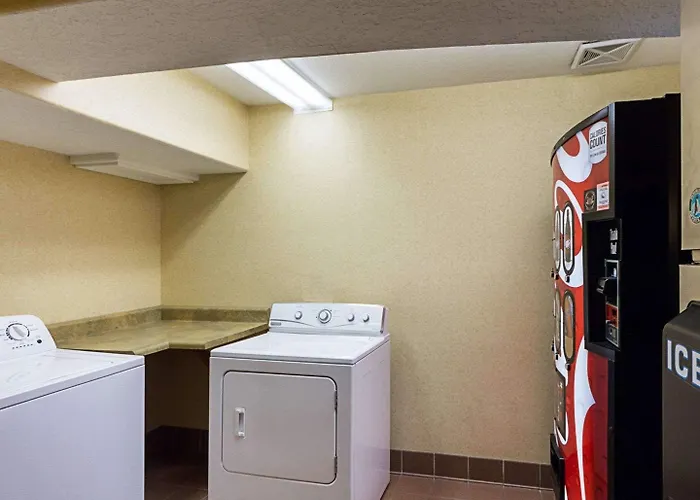 Comfort Suites Airport Wichita