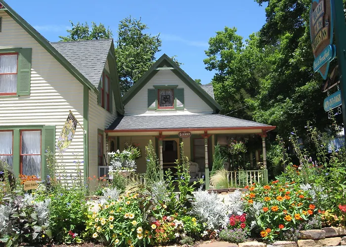 Heart Of The Hills Inn Eureka Springs