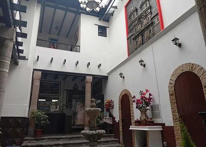 Hostal Flores