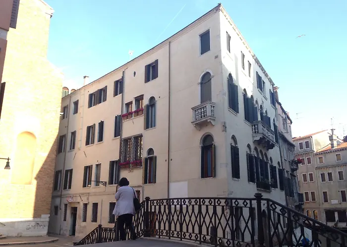 Hotel Alla Fava
