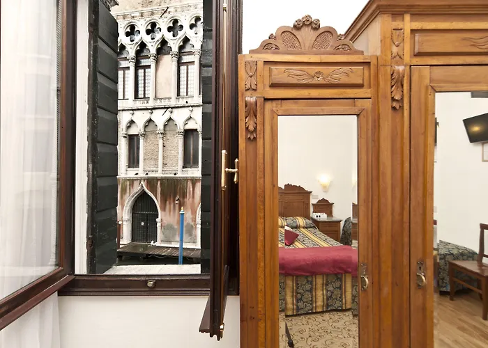 Hotel Alla Fava