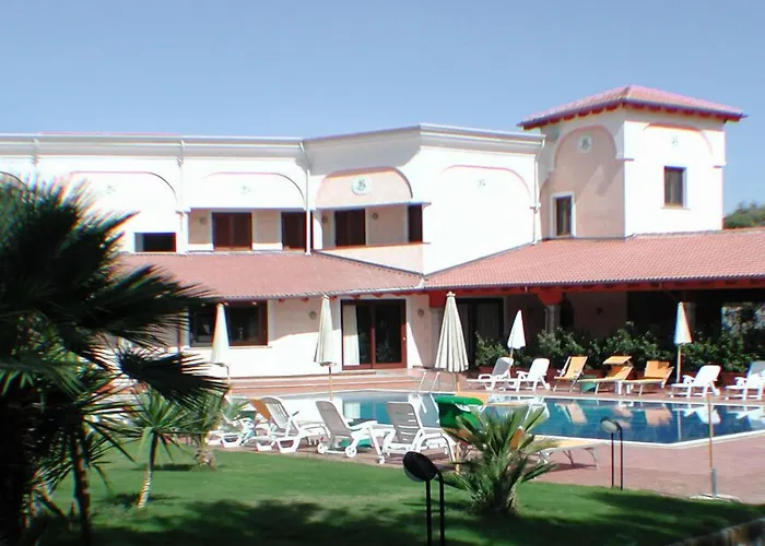 Hotel Amareclub Le Rose à San Teodoro 