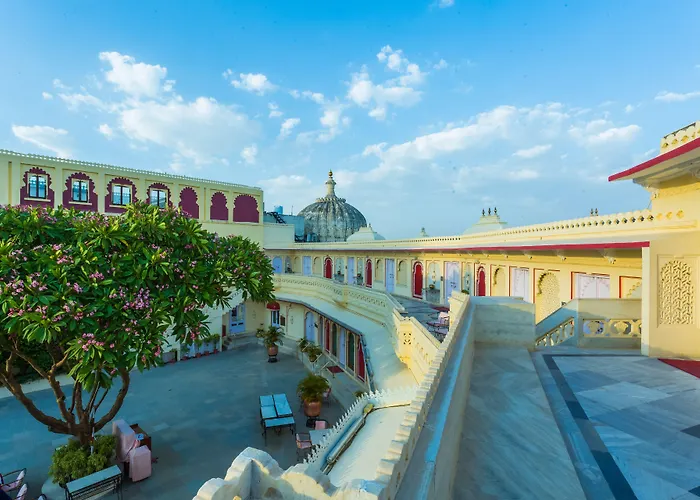 Shiv Niwas Palace By Hrh Group Of Hotels Udaipur
