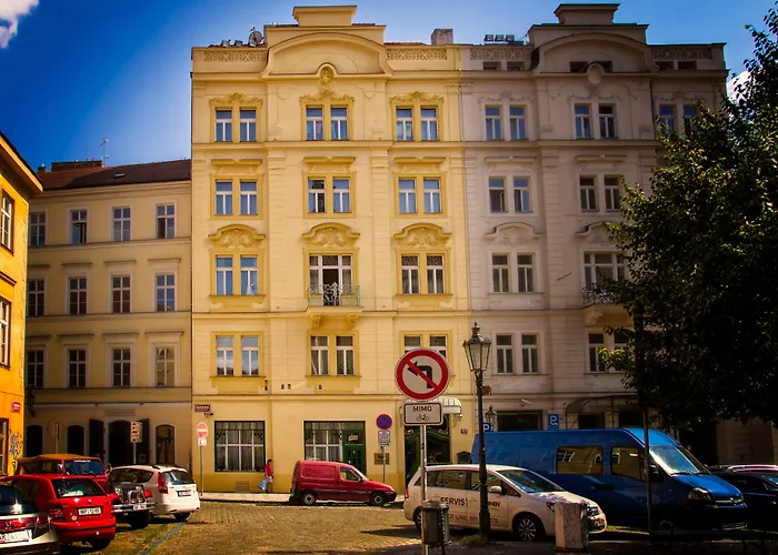 Hotel Hastal Prague Old Town met golfbaan