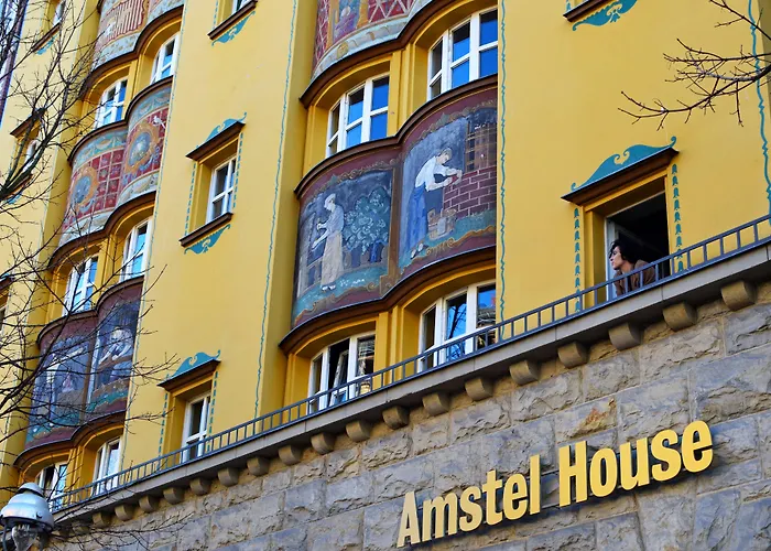 Amstel House Hostel