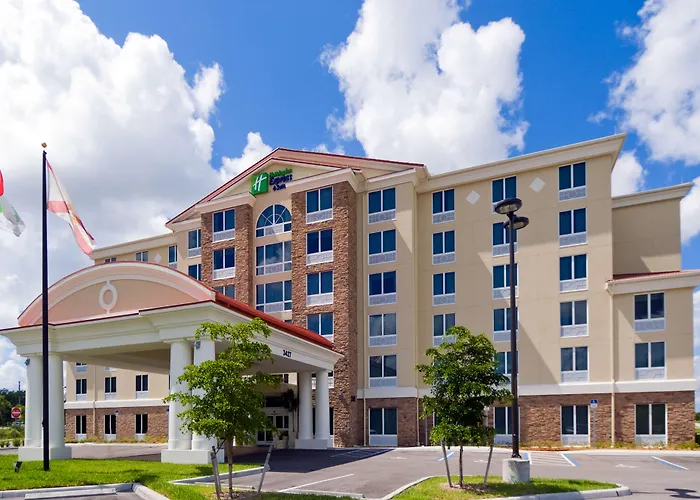 Holiday Inn Express Hotel & Suites Fort Myers East - The Forum By Ihg