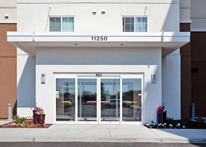 Boutique Candlewood Suites Portland Airport By Ihg