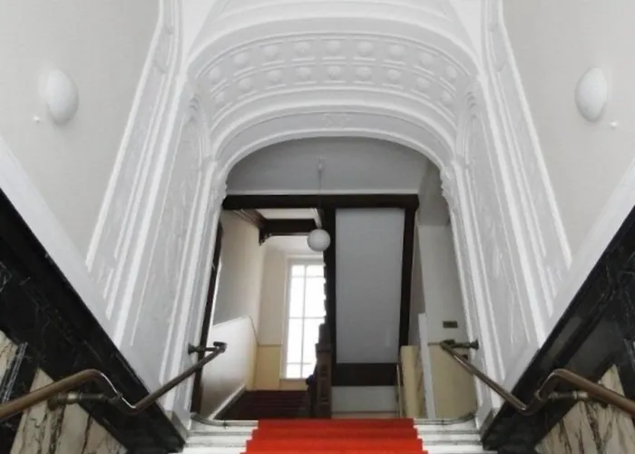 Hotel De Ela