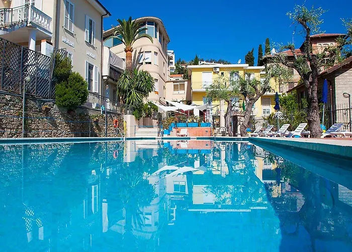 Hotel Villa Igea Mhotelsgroup Diano Marina Mit Golfplatz