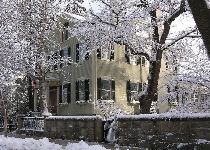 Delano Homestead Bed And Breakfast Fairhaven