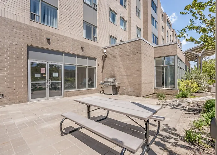 Residence & Conference Centre - Niagara-On-The-Lake Saint Catharines