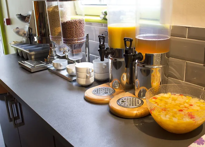 Snoozles Quay Street Tourist Hostel Galway