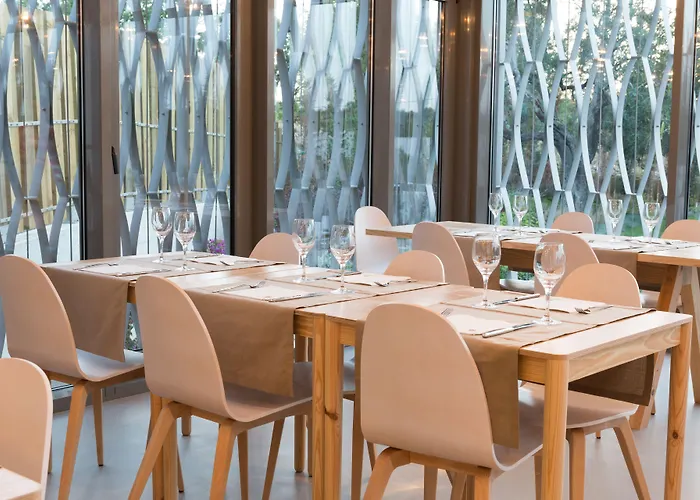 Ozadi Tavira Hotel