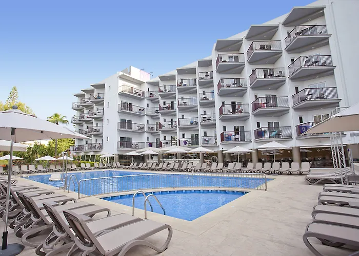 4 Sterne-Hotel-FERGUS Bermudas Palmanova