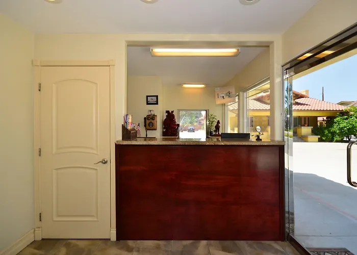 Travelodge By Wyndham Brea