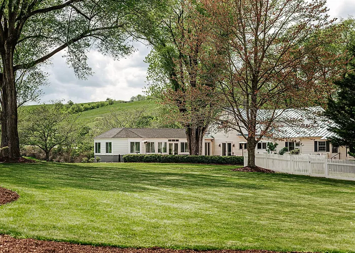 Batten Green Venue & Lodging