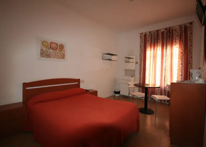 Hostal Juventus Portbou