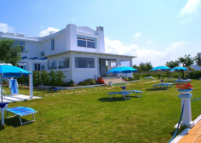 Sperlonga Hotels With Jacuzzi