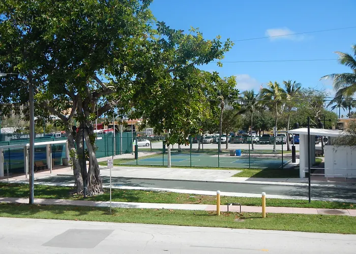 Breakaway Inn Guest House Lauderdale-by-the-Sea