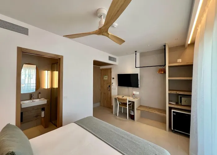 Hotel Lux Isla Talamanca 