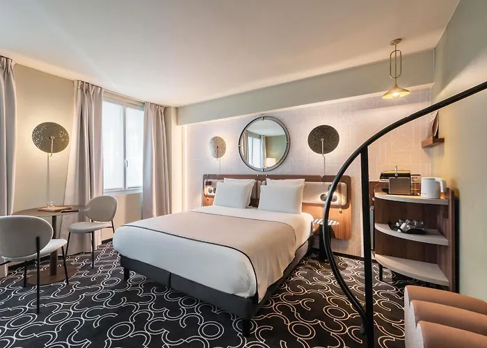 Mercure Paris Opera Grands Boulevards com campo de golfe