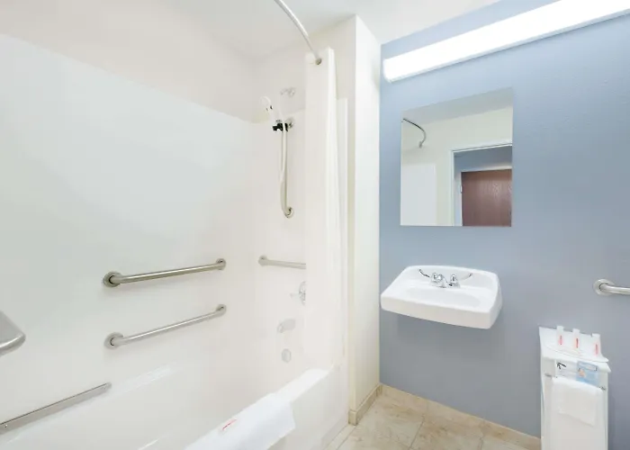 Microtel Inn & Suites By Wyndham Stanley