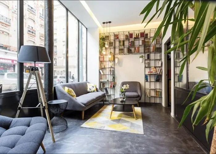 Atypik Hotel Clichy