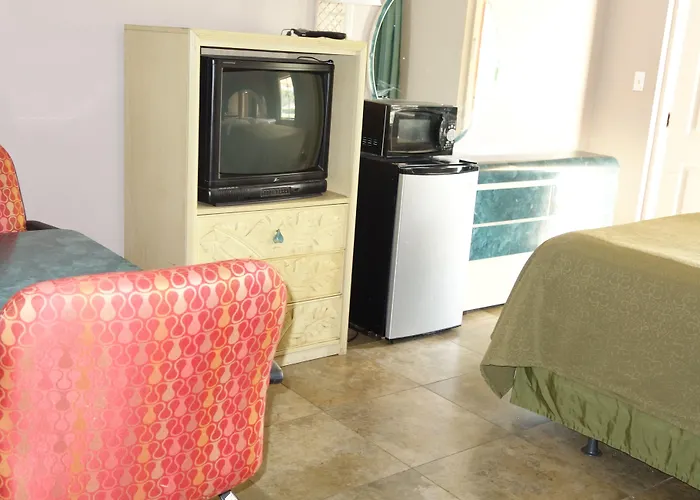 Palm City Motel