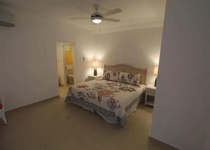 The Horny Toad Guest House Simpson Bay