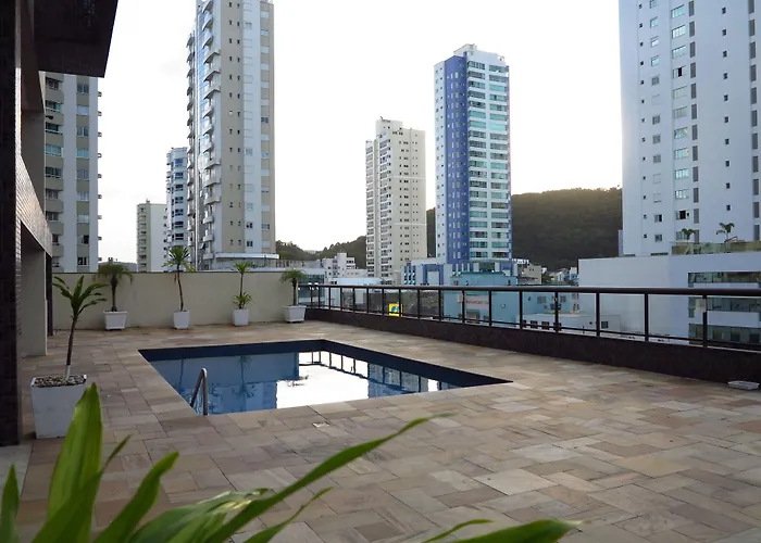 Stay - Apartamentos, Studios E Quartos - Piscina, Jacuzzi E Sauna - 400M Da Praia Central Balneário Camboriú