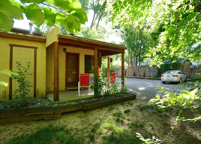 Burch Street Casitas Hotel Taos