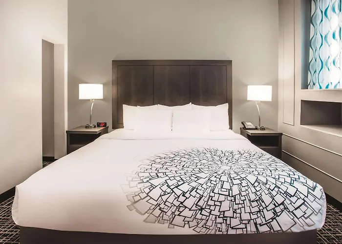La Quinta By Wyndham Inner Harbor Downtown Baltimore